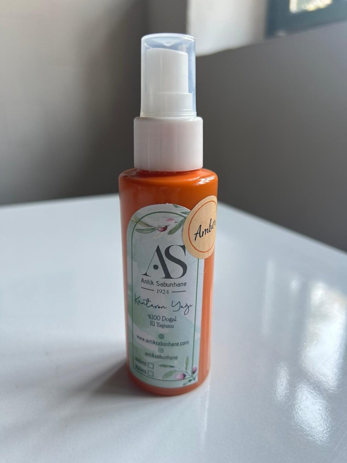 Amber Kokulu Doğal Kantaron Yağı – 100 ml | Cilt Onarıcı &amp; Nemlendirici Bakım Yağı — görsel 2